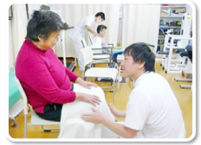 「少人数制できめこまかなサポート」